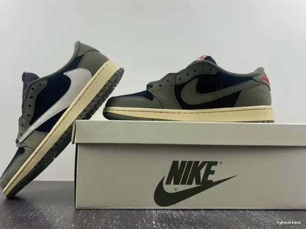 HYPE DM7866-002 AIR LOW JORDAN OG TRAVIS 1 'BLACK SP SCOTT OLIVE' X 0429